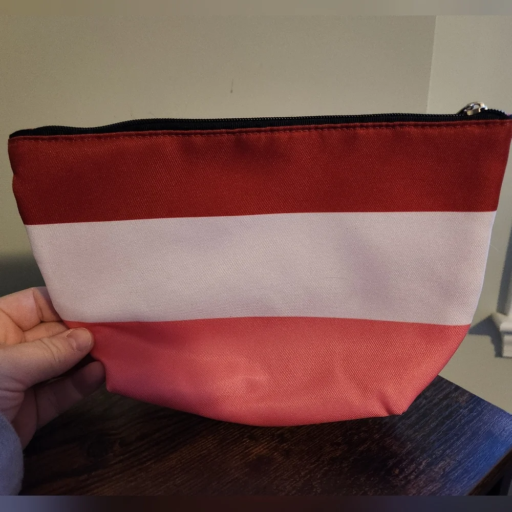Kate Spade Clinique Zipper Pouch